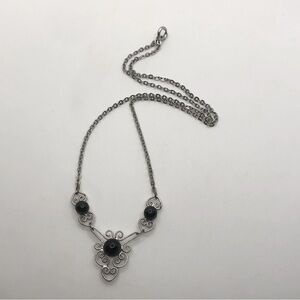 Vtg Filigree Black Stone Silver Tone Necklace 15” + .7” Drop